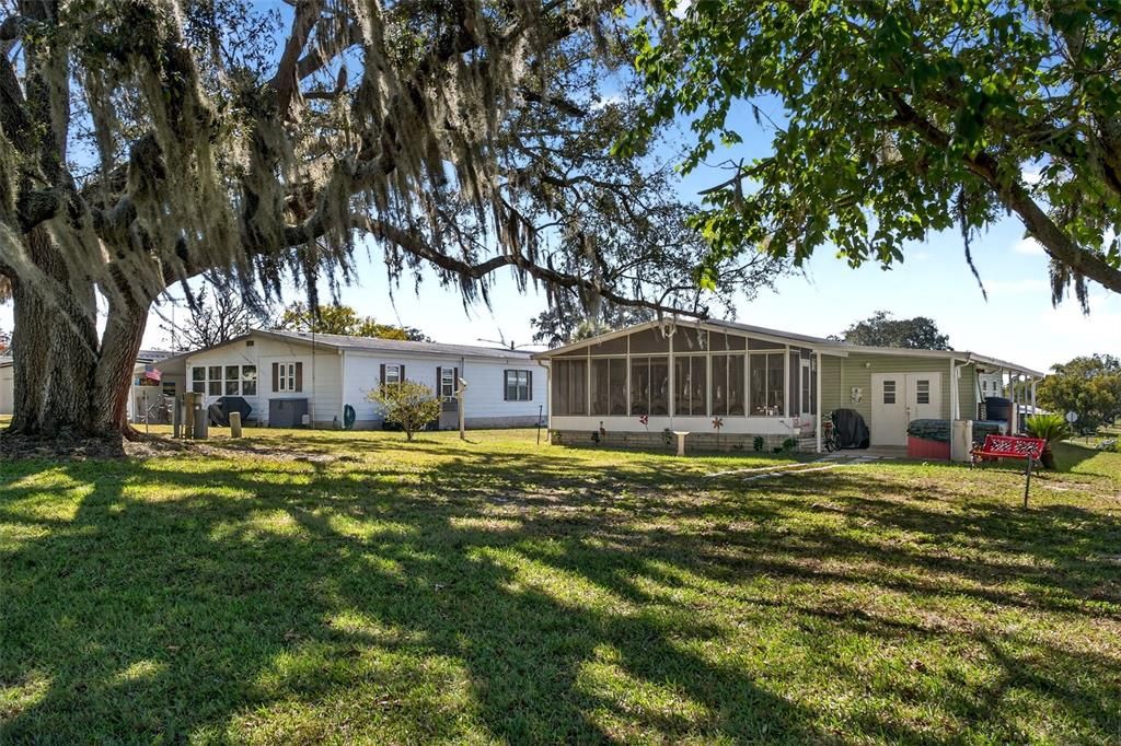 For Sale: $179,900 (3 beds, 2 baths, 1404 Square Feet)