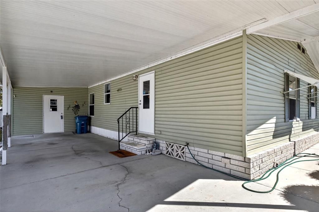 For Sale: $179,900 (3 beds, 2 baths, 1404 Square Feet)