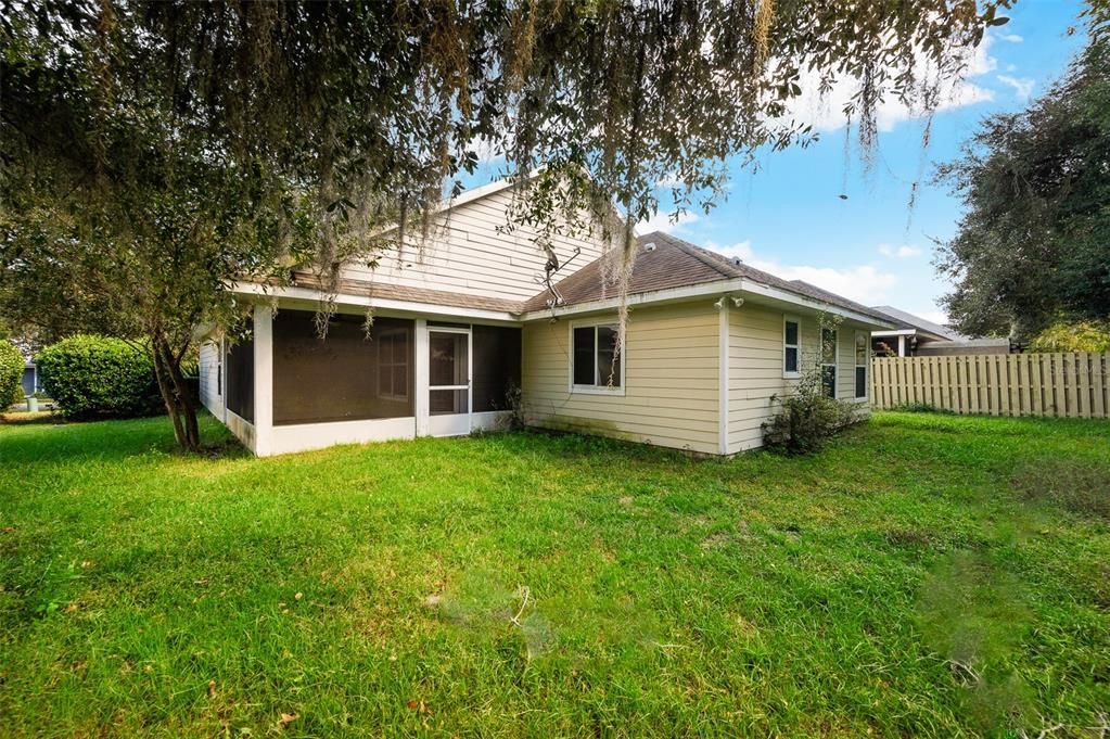 For Sale: $329,000 (3 beds, 2 baths, 1504 Square Feet)