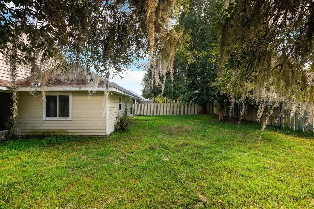 For Sale: $329,000 (3 beds, 2 baths, 1504 Square Feet)