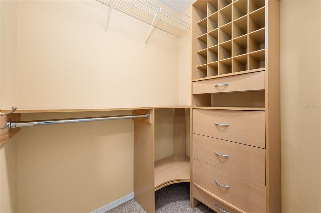 For Sale: $329,000 (3 beds, 2 baths, 1504 Square Feet)