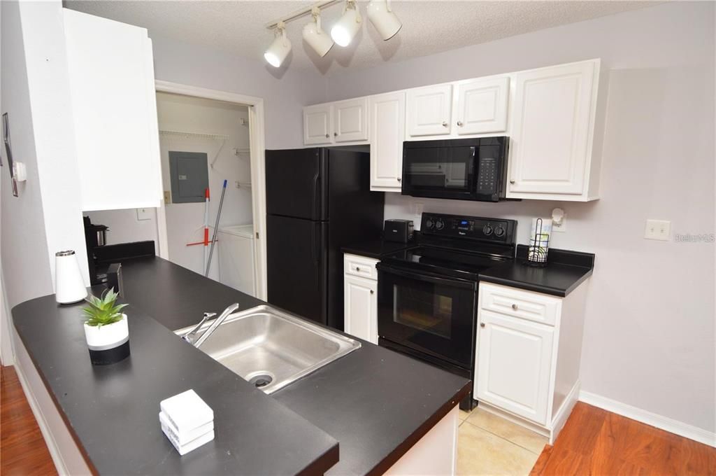 En Renta: $2,350 (2 camas, 2 baños, 1028 Pies cuadrados)