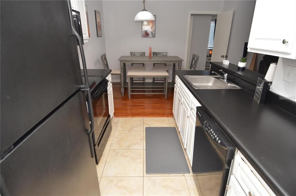 En Renta: $2,350 (2 camas, 2 baños, 1028 Pies cuadrados)