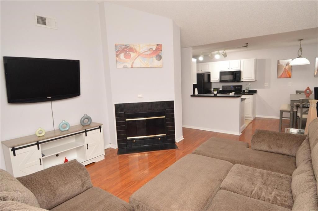 En Renta: $2,350 (2 camas, 2 baños, 1028 Pies cuadrados)