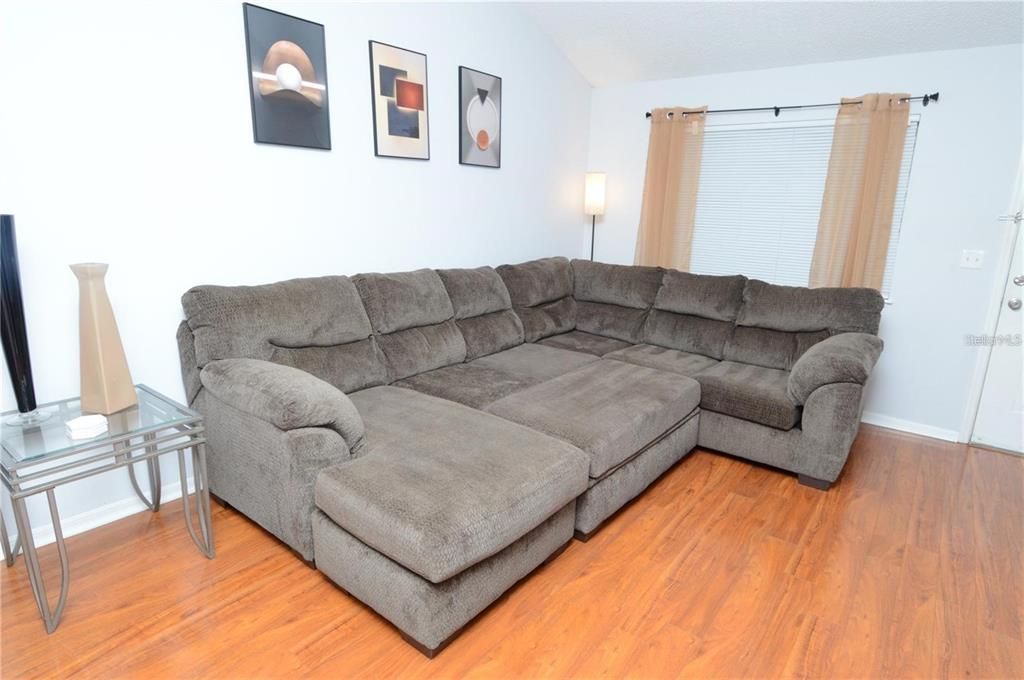 En Renta: $2,350 (2 camas, 2 baños, 1028 Pies cuadrados)