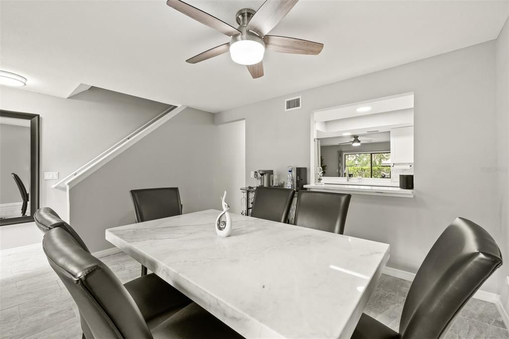 For Sale: $330,000 (2 beds, 2 baths, 1315 Square Feet)