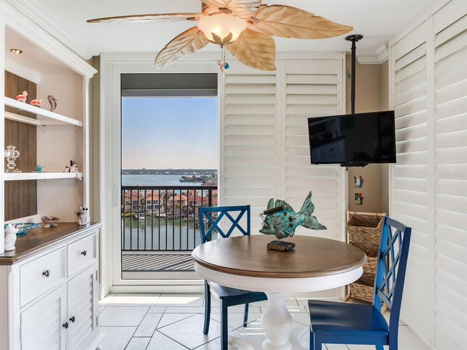 待售: $1,175,000 (2 贝兹, 2 浴室, 1840 平方英尺)