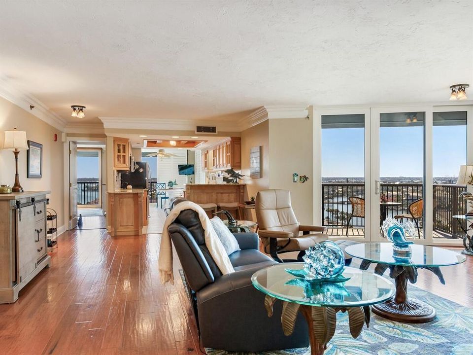 待售: $1,175,000 (2 贝兹, 2 浴室, 1840 平方英尺)