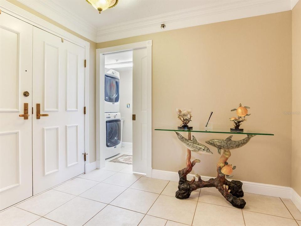 待售: $1,175,000 (2 贝兹, 2 浴室, 1840 平方英尺)