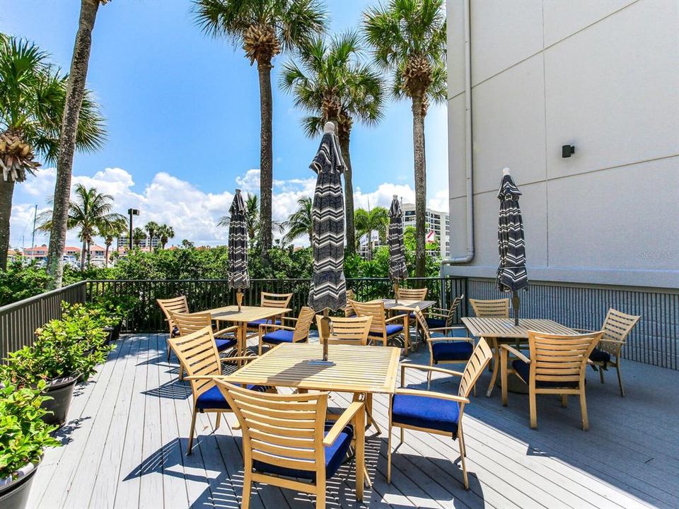 待售: $1,175,000 (2 贝兹, 2 浴室, 1840 平方英尺)