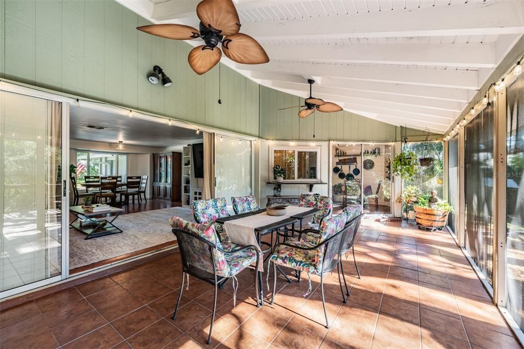 合同活跃: $463,999 (3 贝兹, 2 浴室, 1625 平方英尺)