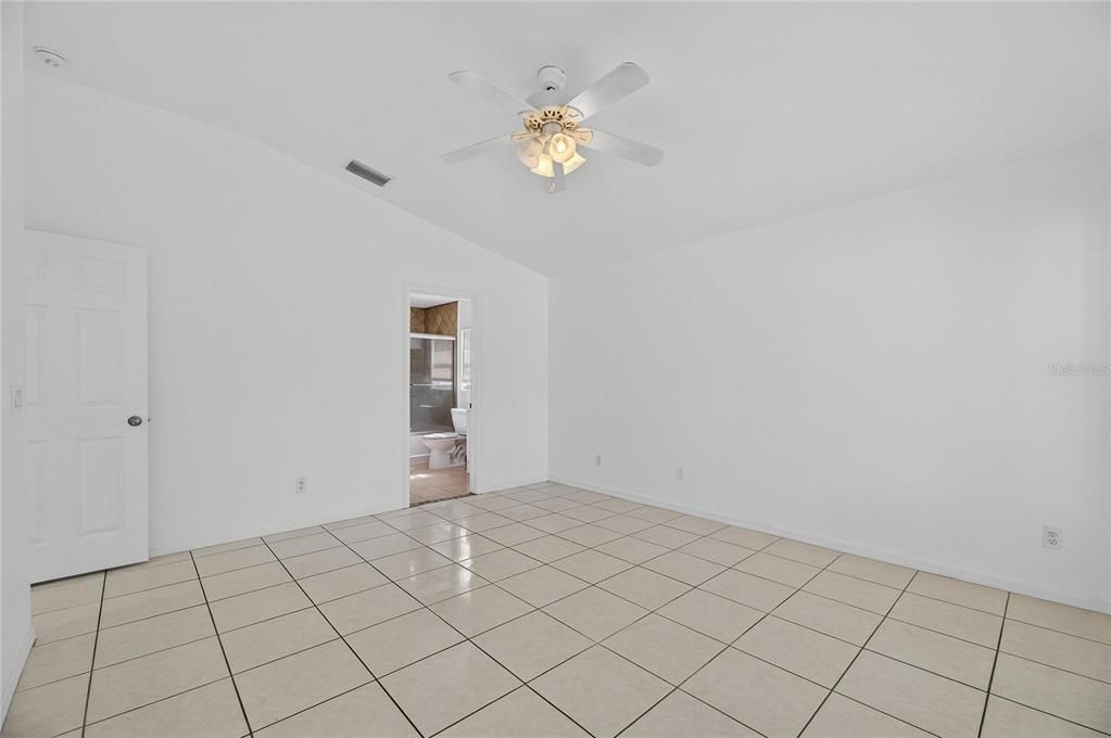 На продажу: $354,900 (3 спален, 2 ванн, 1530 Квадратных фут)