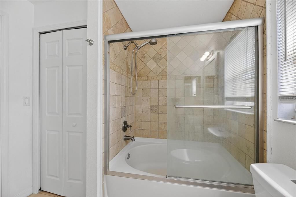 На продажу: $354,900 (3 спален, 2 ванн, 1530 Квадратных фут)