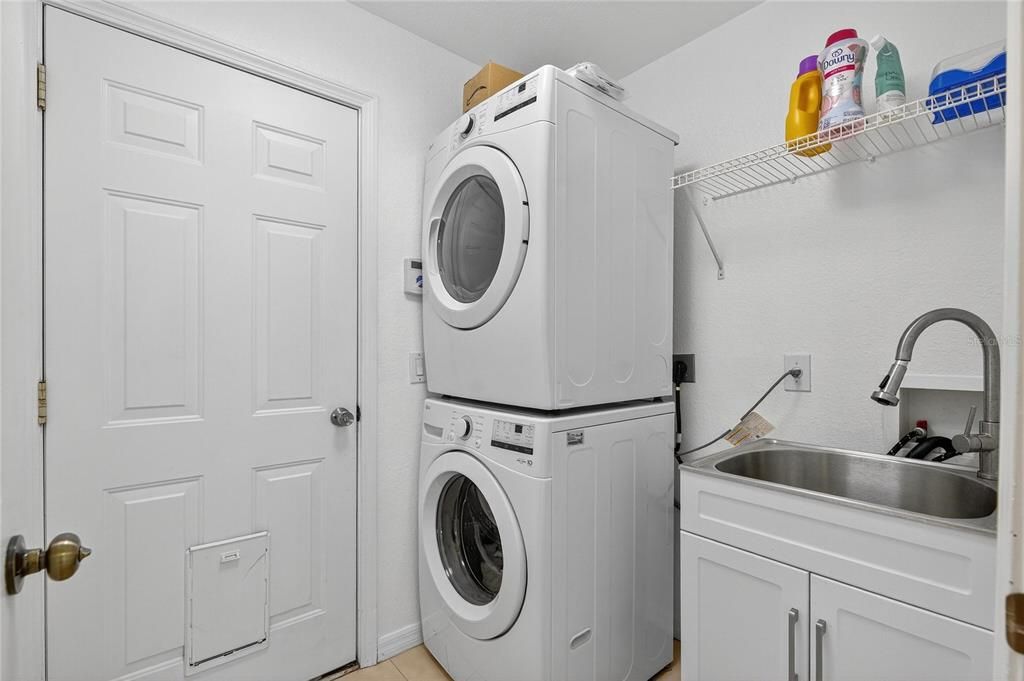 На продажу: $354,900 (3 спален, 2 ванн, 1530 Квадратных фут)