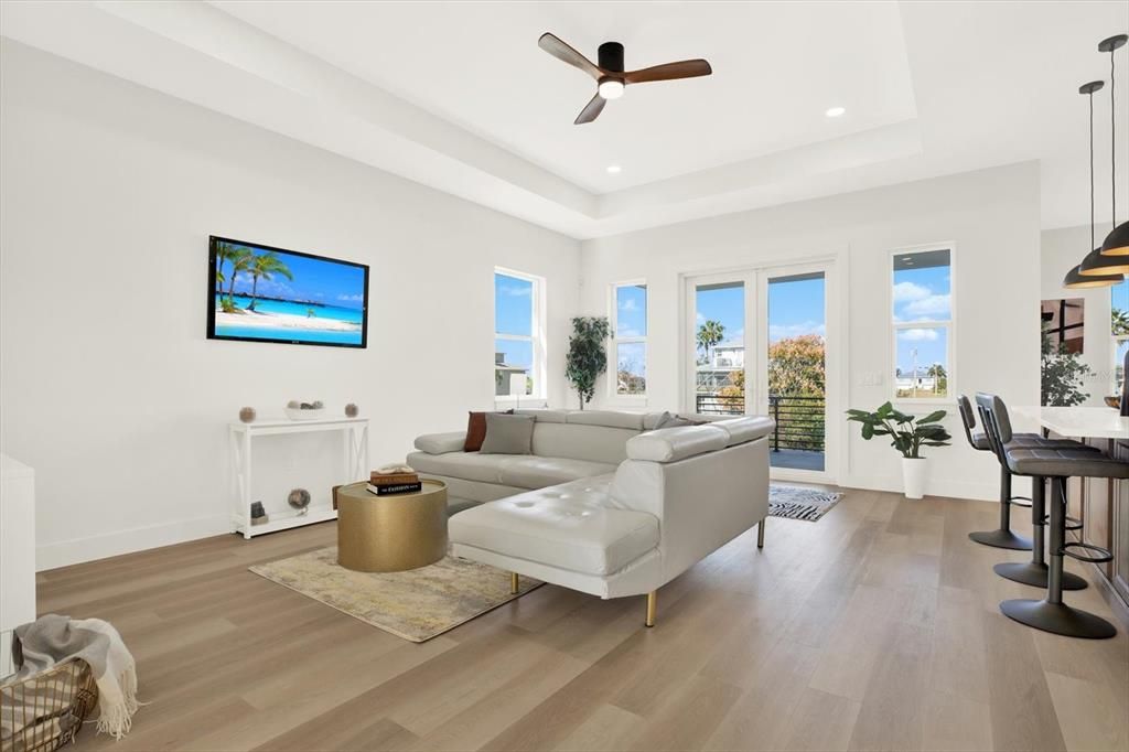 For Sale: $690,000 (3 beds, 2 baths, 1841 Square Feet)