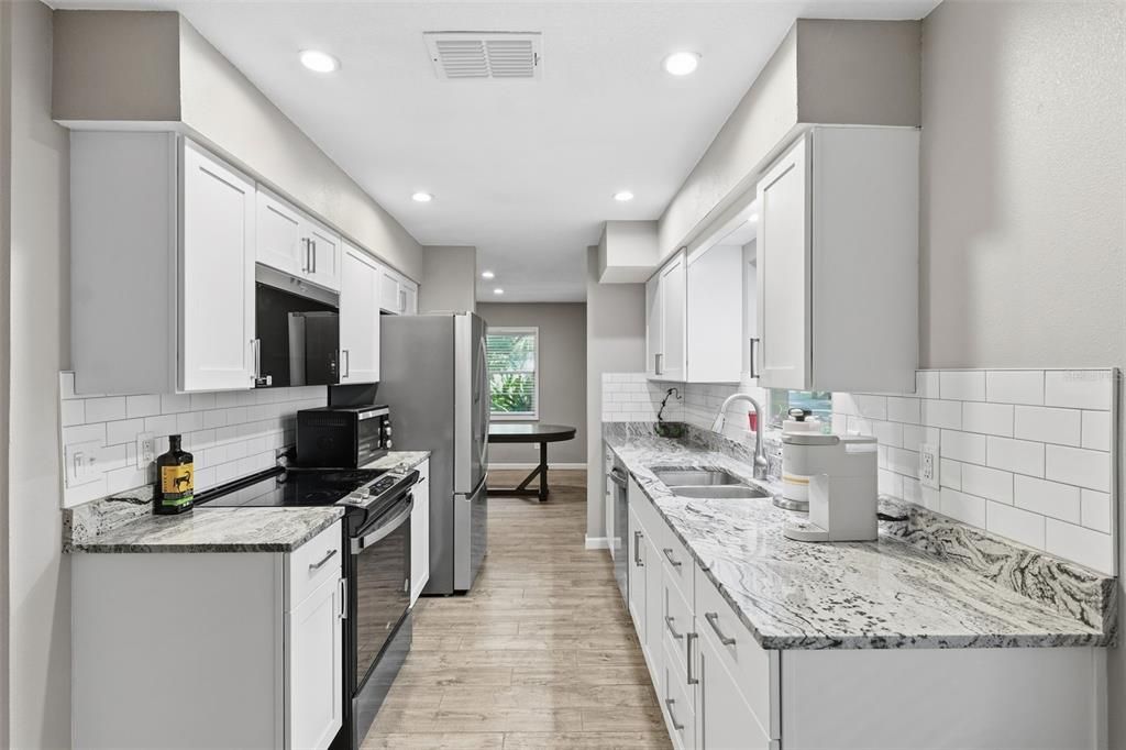 待售: $765,000 (3 贝兹, 2 浴室, 1934 平方英尺)