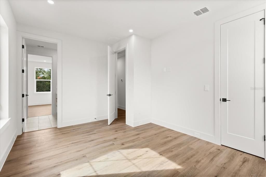 待售: $1,050,000 (3 贝兹, 3 浴室, 2950 平方英尺)