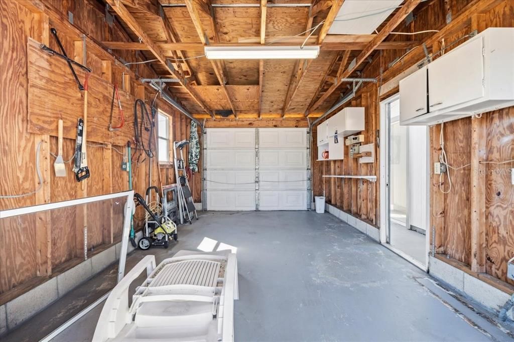 合同活跃: $189,900 (2 贝兹, 2 浴室, 1122 平方英尺)