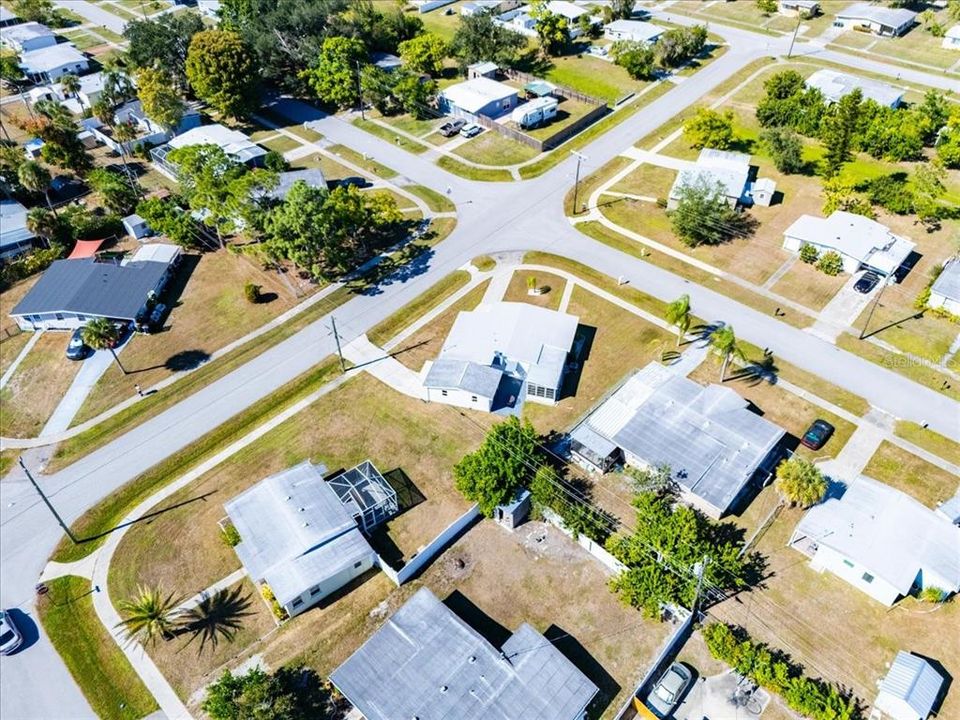 合同活跃: $189,900 (2 贝兹, 2 浴室, 1122 平方英尺)