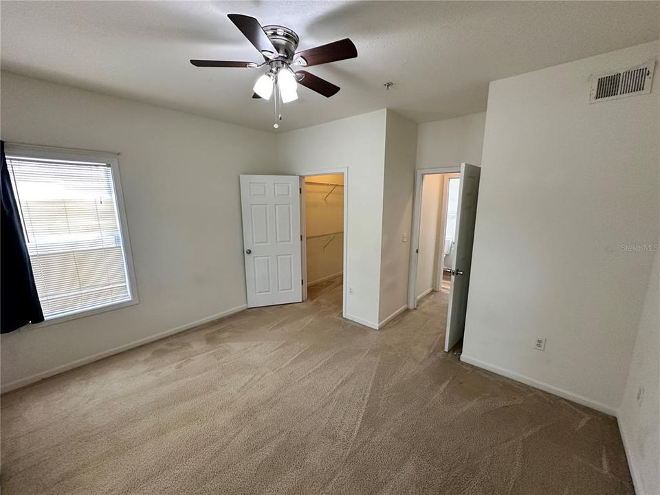 出租: $1,800 (2 贝兹, 2 浴室, 1132 平方英尺)