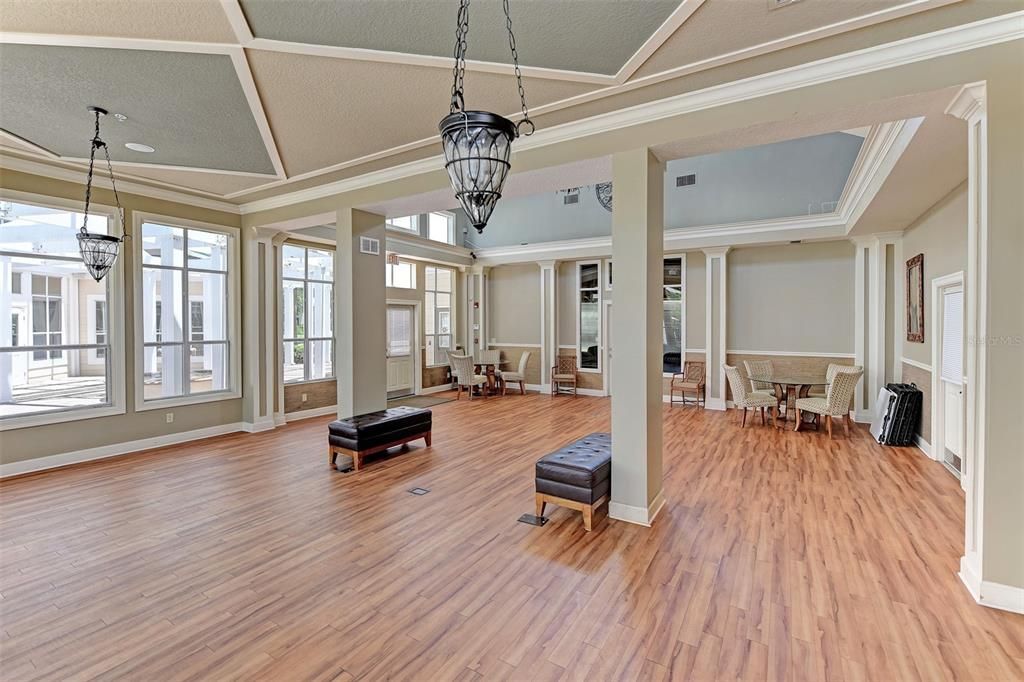 出租: $1,800 (2 贝兹, 2 浴室, 1132 平方英尺)