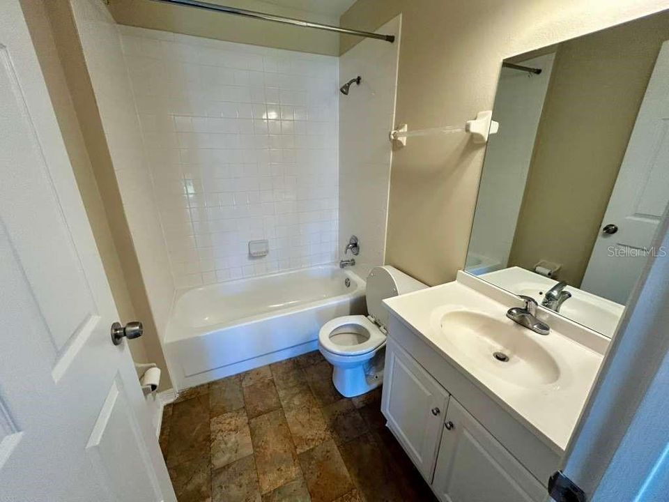 For Rent: $2,300 (3 beds, 2 baths, 1739 Square Feet)