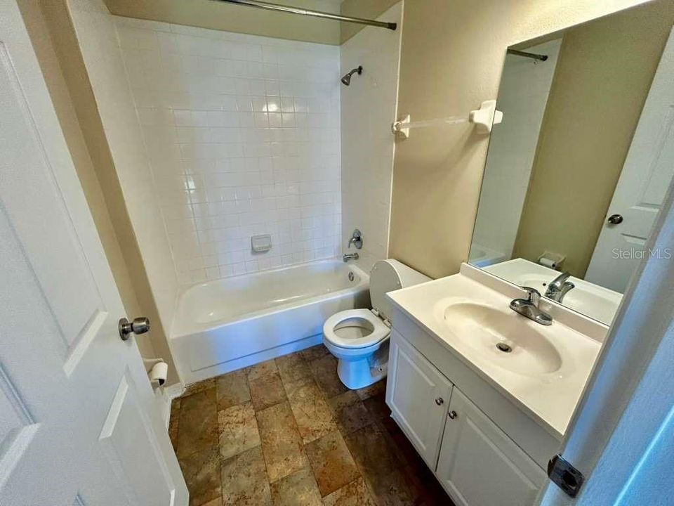 For Rent: $2,300 (3 beds, 2 baths, 1739 Square Feet)