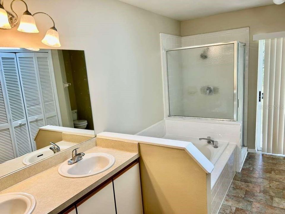 For Rent: $2,300 (3 beds, 2 baths, 1739 Square Feet)