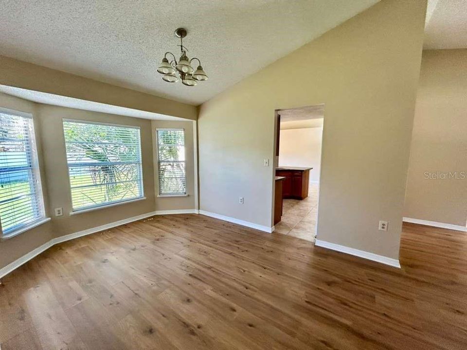 For Rent: $2,300 (3 beds, 2 baths, 1739 Square Feet)