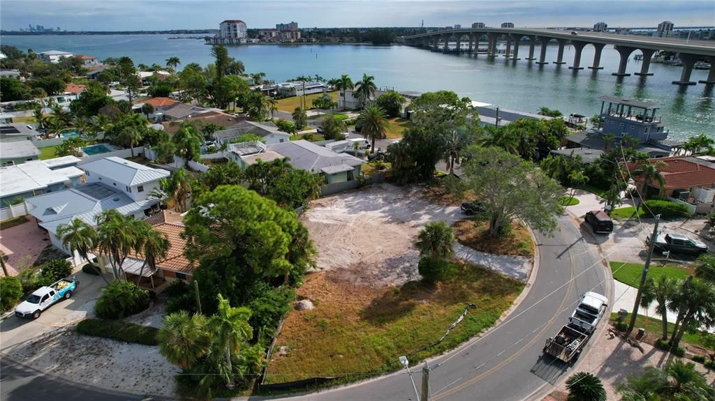 En Venta: $495,000 (0.22 acres)