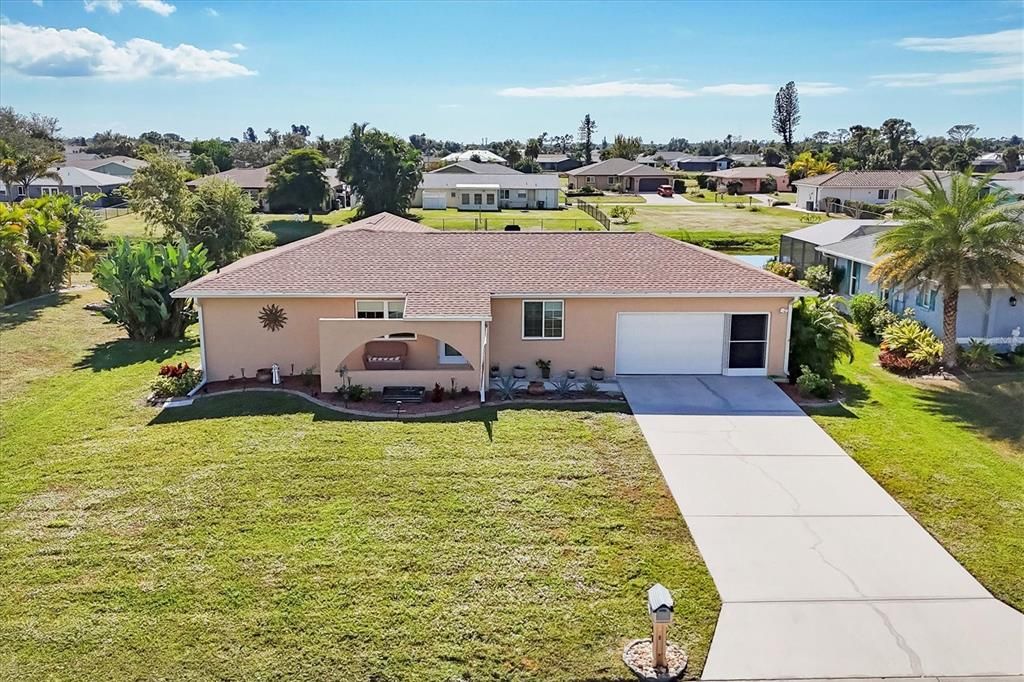 For Sale: $265,000 (2 beds, 2 baths, 1192 Square Feet)