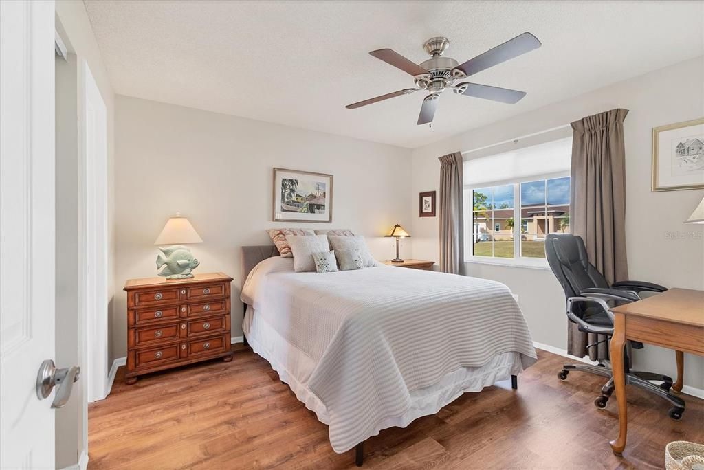 For Sale: $265,000 (2 beds, 2 baths, 1192 Square Feet)