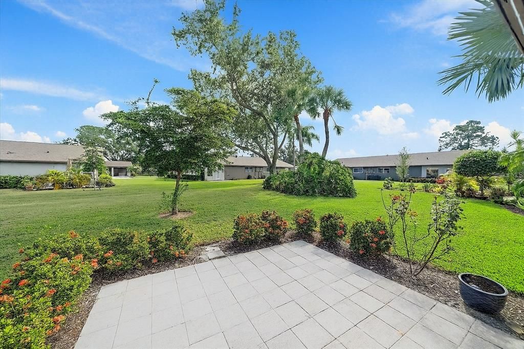 For Sale: $325,000 (2 beds, 2 baths, 1308 Square Feet)