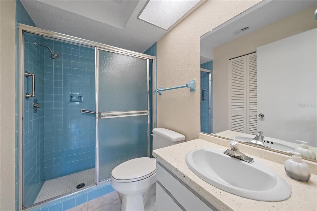 For Sale: $325,000 (2 beds, 2 baths, 1308 Square Feet)