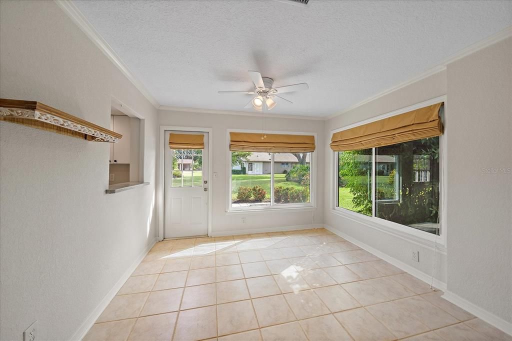 For Sale: $325,000 (2 beds, 2 baths, 1308 Square Feet)