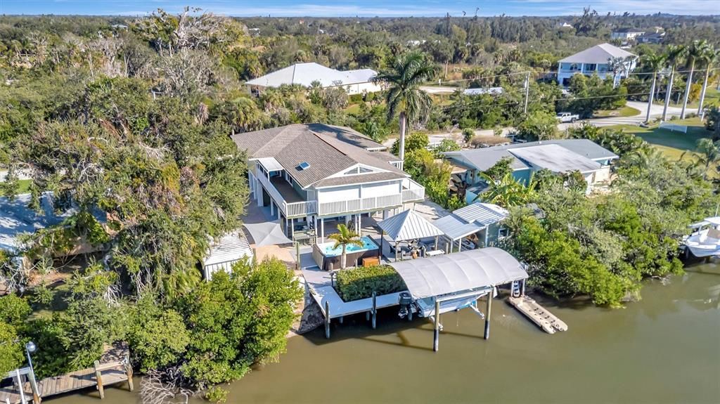 For Sale: $890,000 (3 beds, 2 baths, 2112 Square Feet)