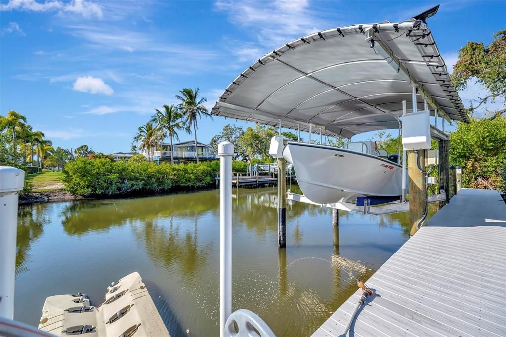 For Sale: $890,000 (3 beds, 2 baths, 2112 Square Feet)