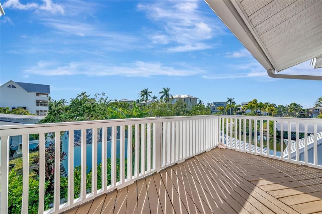 For Sale: $890,000 (3 beds, 2 baths, 2112 Square Feet)