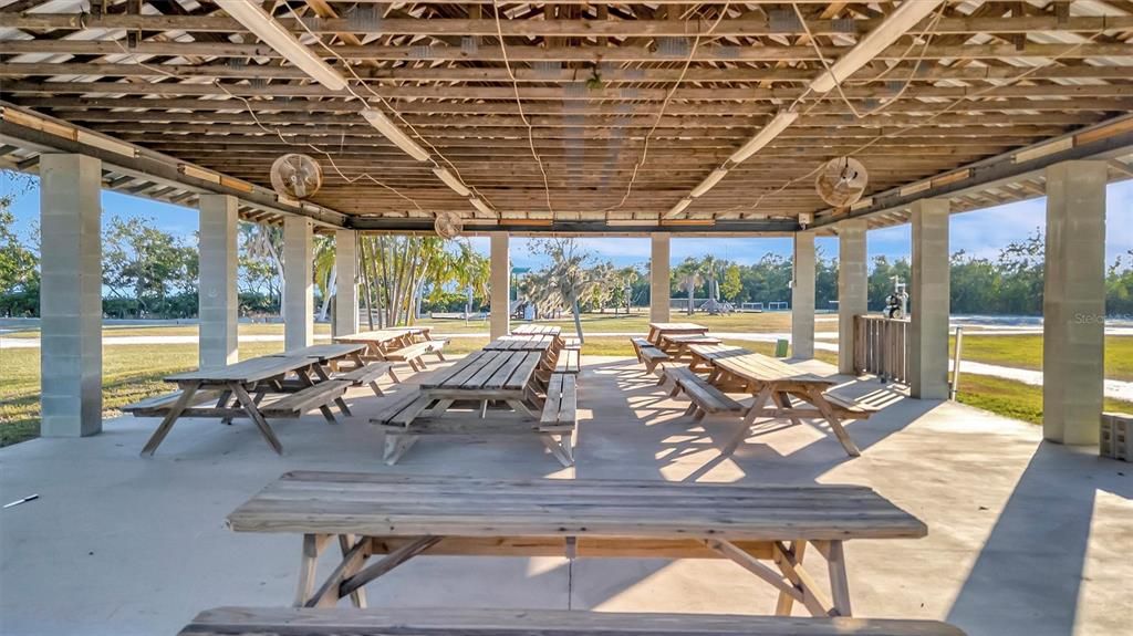 For Sale: $890,000 (3 beds, 2 baths, 2112 Square Feet)