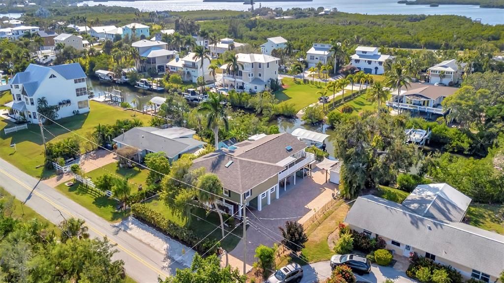 For Sale: $890,000 (3 beds, 2 baths, 2112 Square Feet)