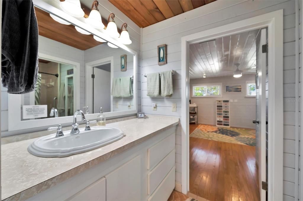 For Sale: $890,000 (3 beds, 2 baths, 2112 Square Feet)