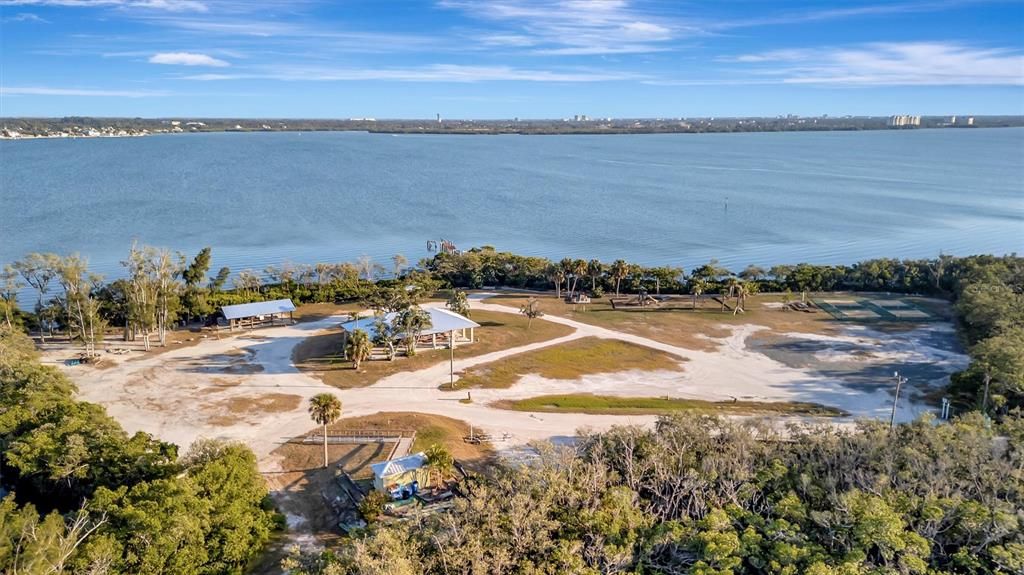 For Sale: $890,000 (3 beds, 2 baths, 2112 Square Feet)