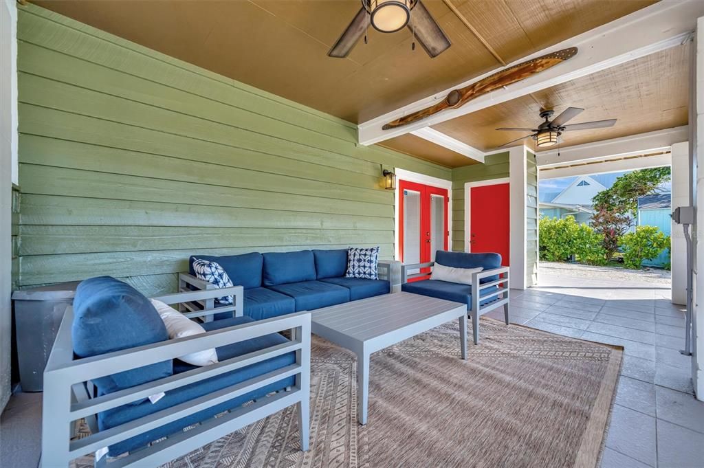 For Sale: $890,000 (3 beds, 2 baths, 2112 Square Feet)