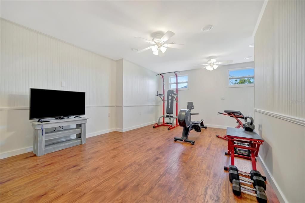 For Sale: $890,000 (3 beds, 2 baths, 2112 Square Feet)