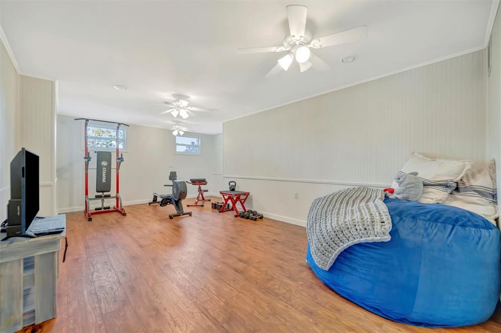 For Sale: $890,000 (3 beds, 2 baths, 2112 Square Feet)