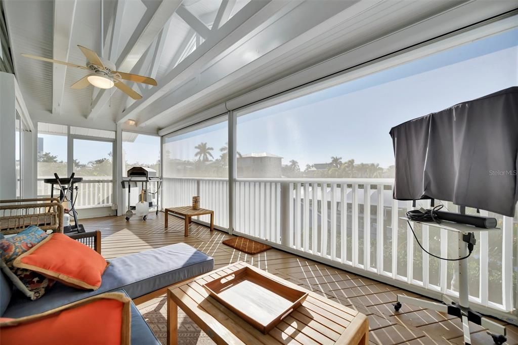 For Sale: $890,000 (3 beds, 2 baths, 2112 Square Feet)