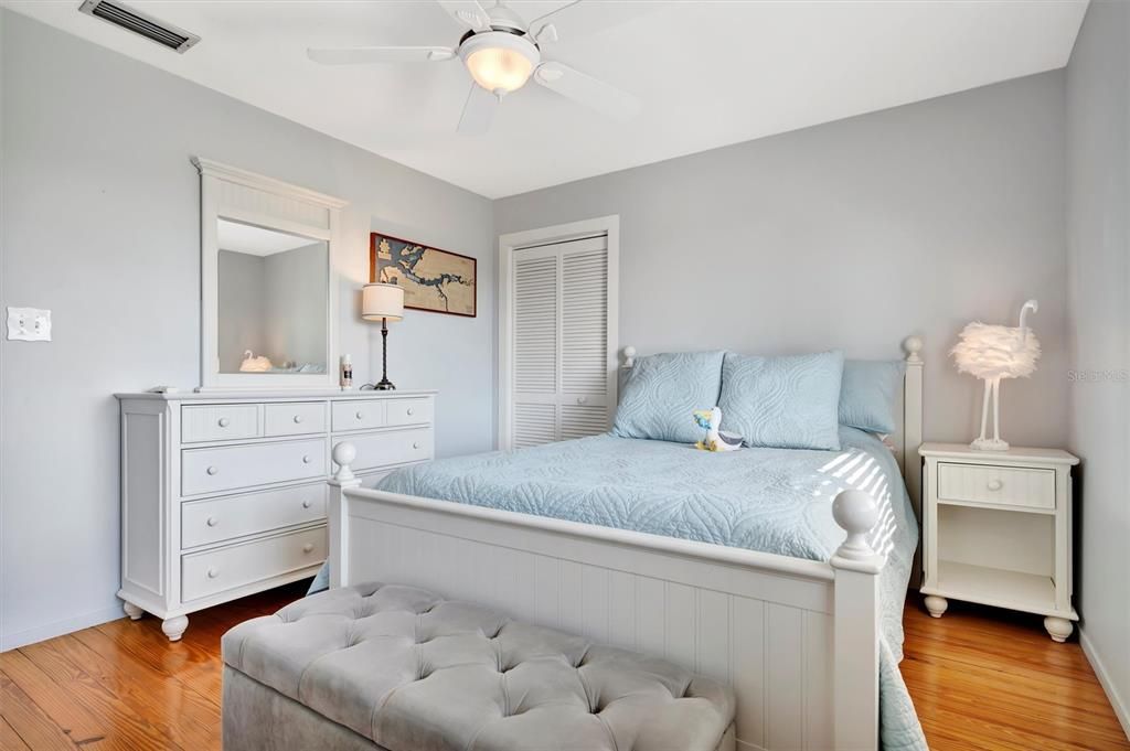 For Sale: $890,000 (3 beds, 2 baths, 2112 Square Feet)