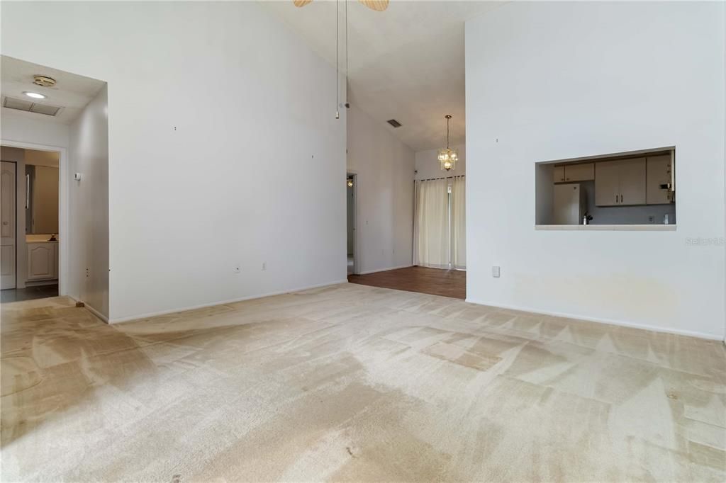 For Sale: $235,000 (3 beds, 2 baths, 1127 Square Feet)