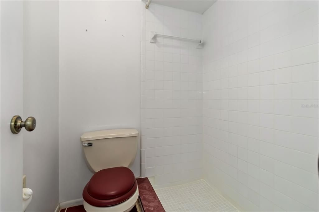 For Sale: $235,000 (3 beds, 2 baths, 1127 Square Feet)