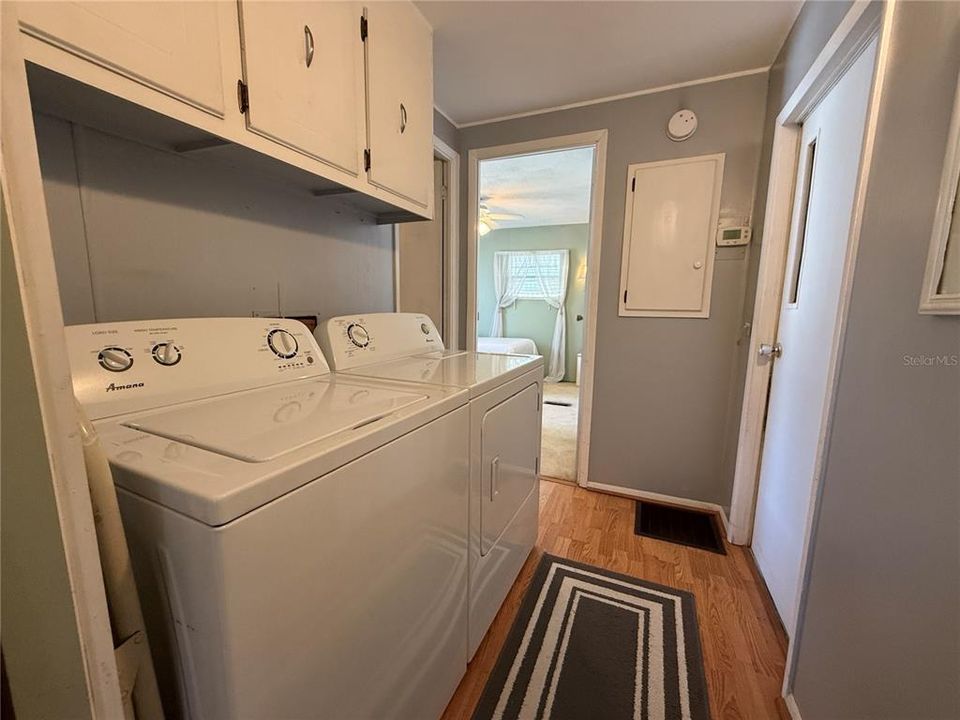 For Sale: $139,900 (2 beds, 2 baths, 1100 Square Feet)